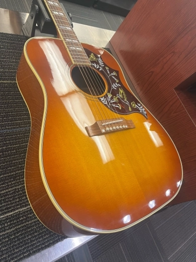 Gibson Hummingbird 3